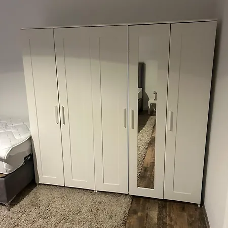 Apartment Monteurzimmer Auras *